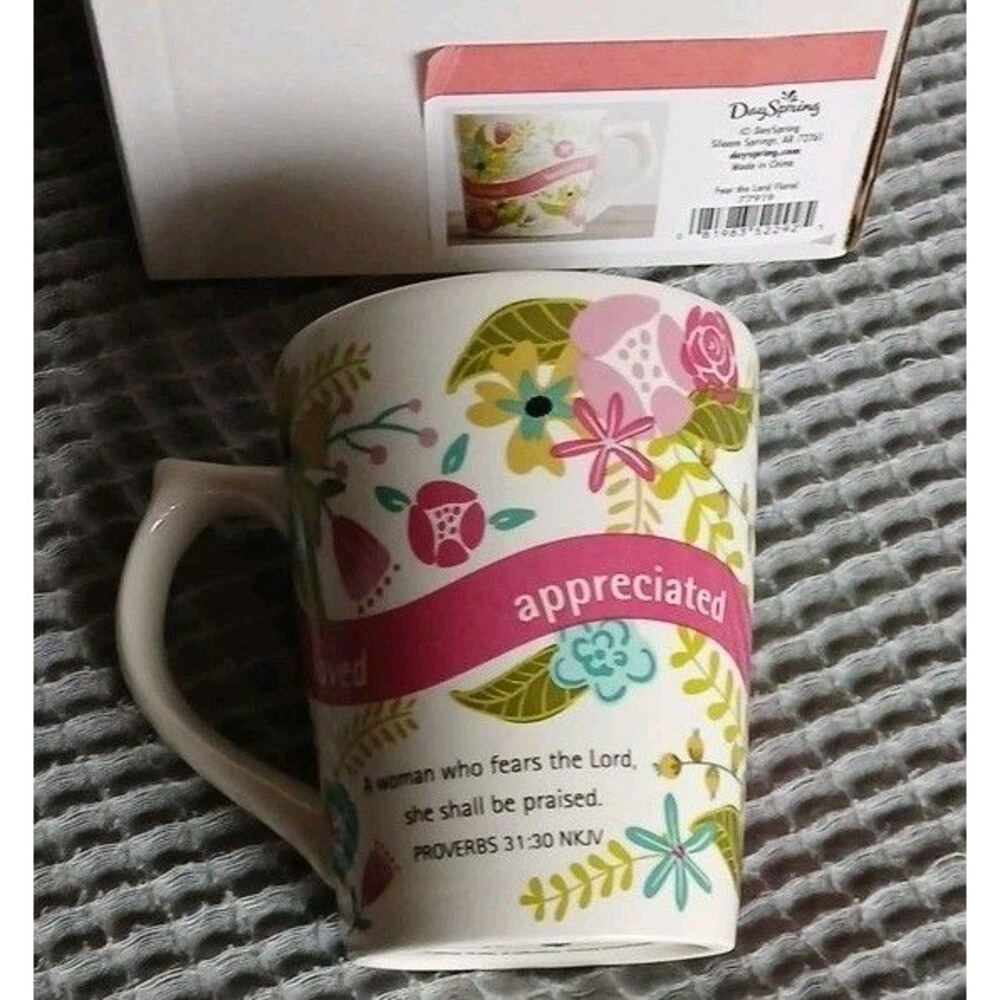 NEW DaySpring Fear the Lord Floral Ceramic Coffee Mug Microwave/Dishwasher Safe